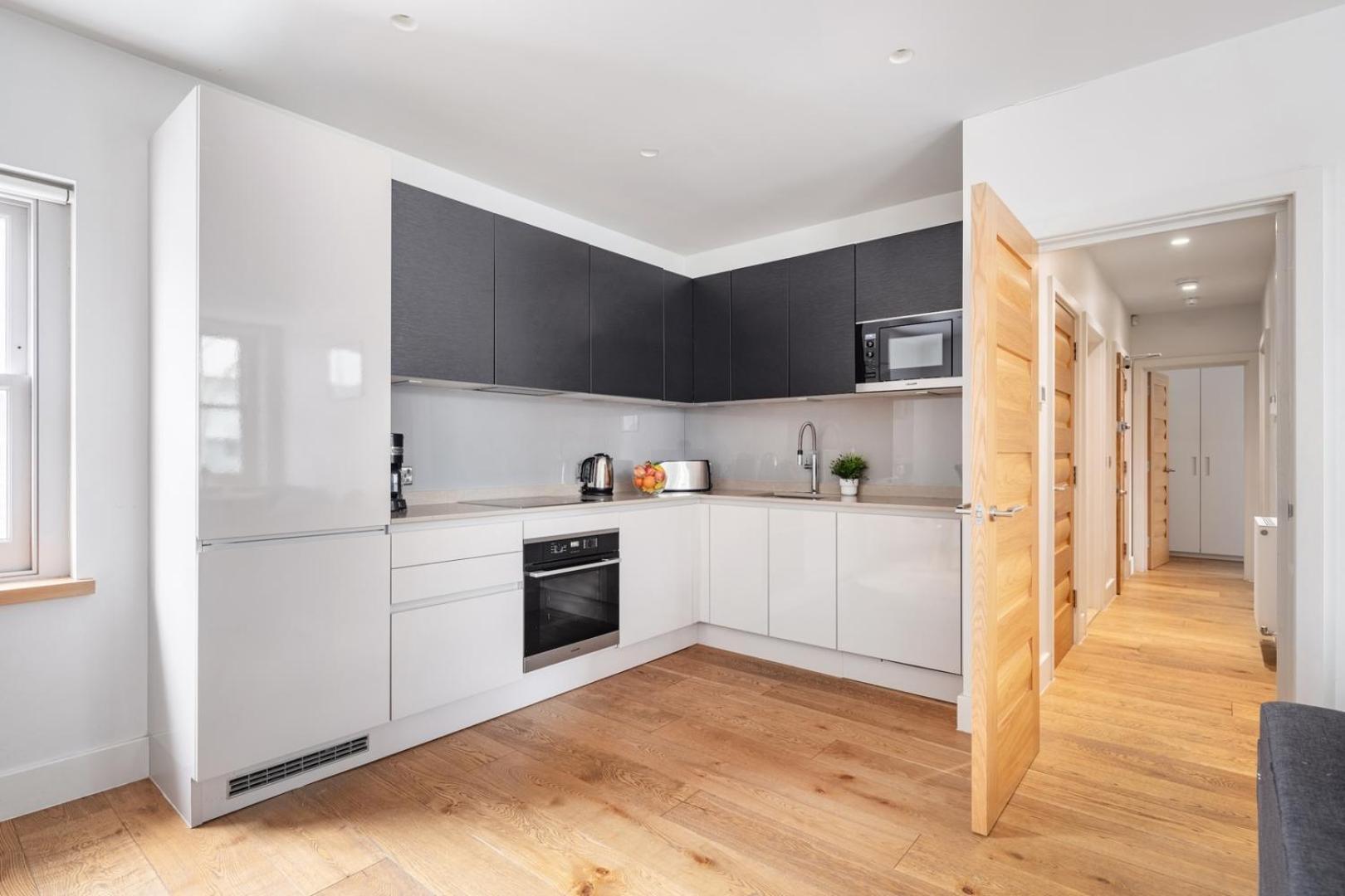 Bnbnook - Spacious 2br - Walk To Soho & Oxford Street Apartment *