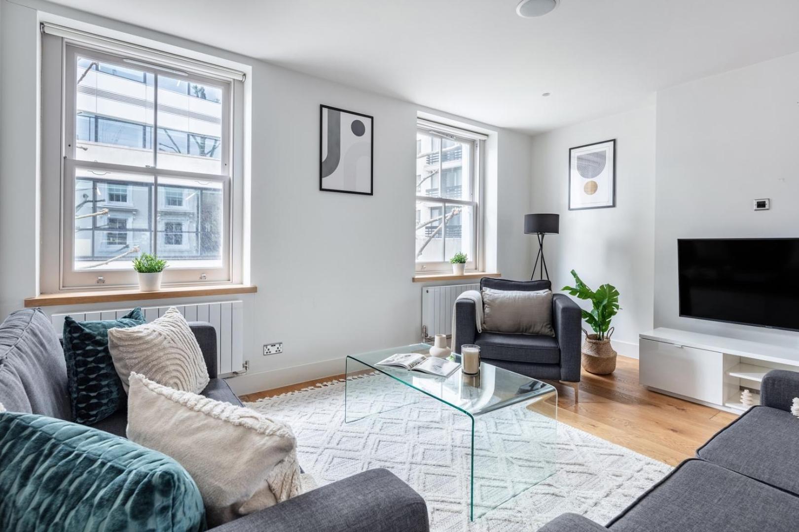 Bnbnook - Spacious 2br - Walk To Soho & Oxford Street Apartment *