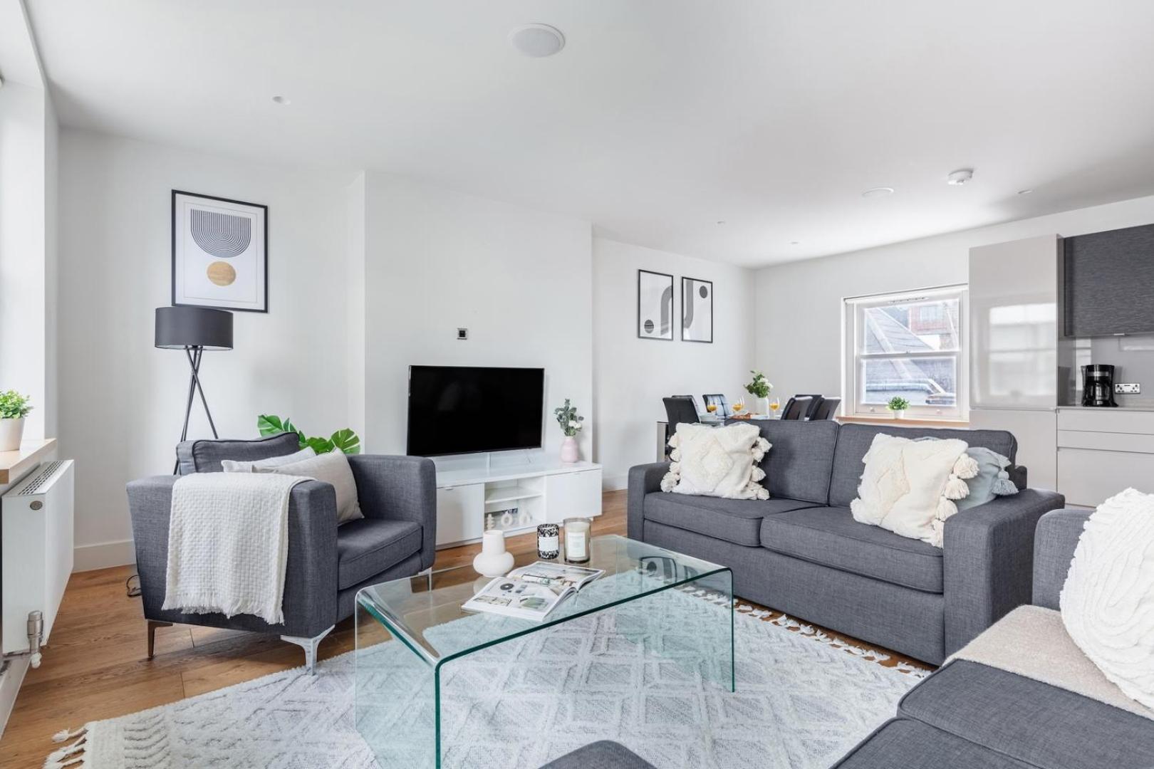 Bnbnook - Spacious 2br - Walk To Soho & Oxford Street * London